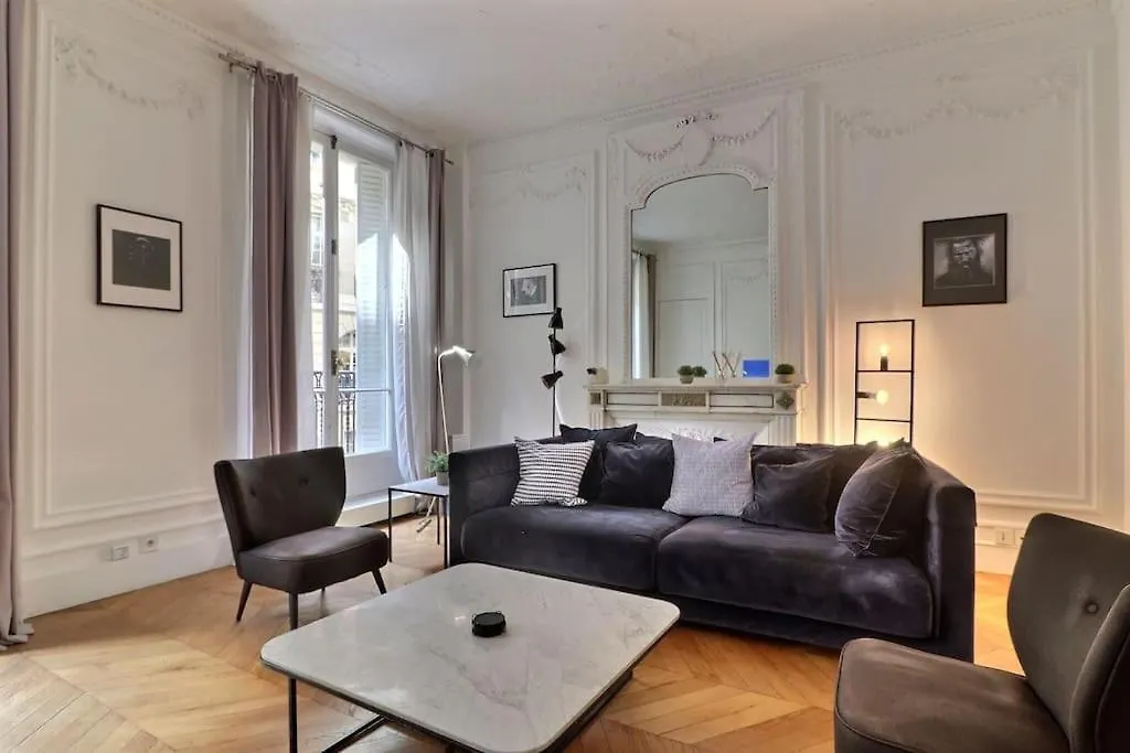 Luxury 3 Bedrooms Near Champs Elysees * פריז