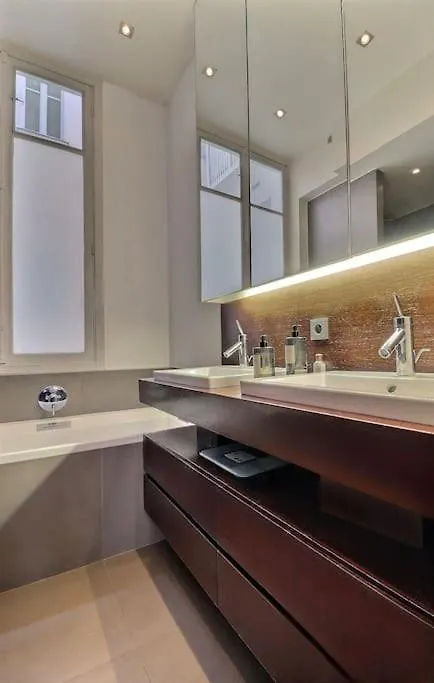 Luxury 3 Bedrooms Near Champs Elysees דירה